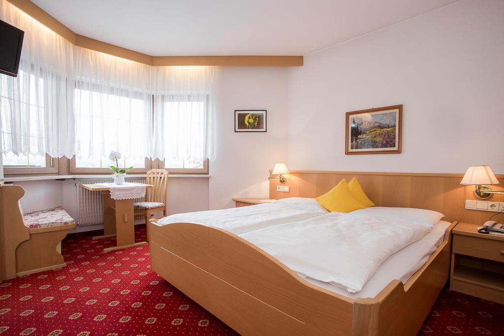 Hotel Alexandres Апиано сула Страда дел Вино Екстериор снимка