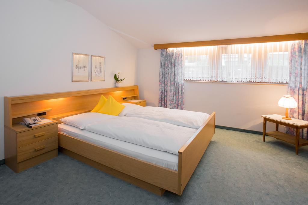 Hotel Alexandres Апиано сула Страда дел Вино Екстериор снимка
