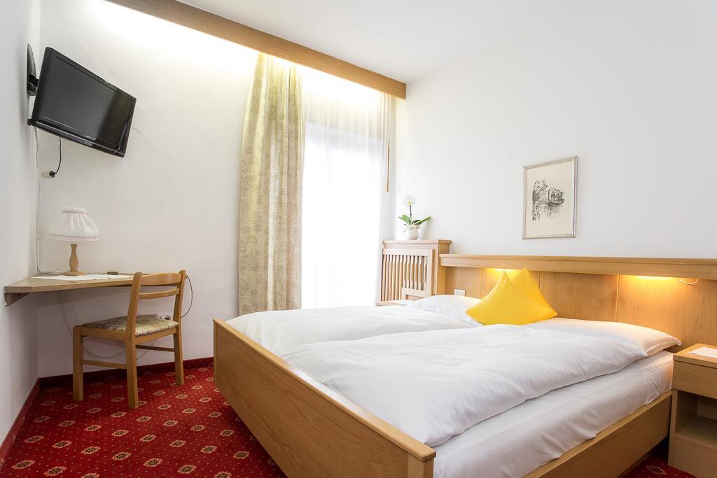Hotel Alexandres Апиано сула Страда дел Вино Екстериор снимка