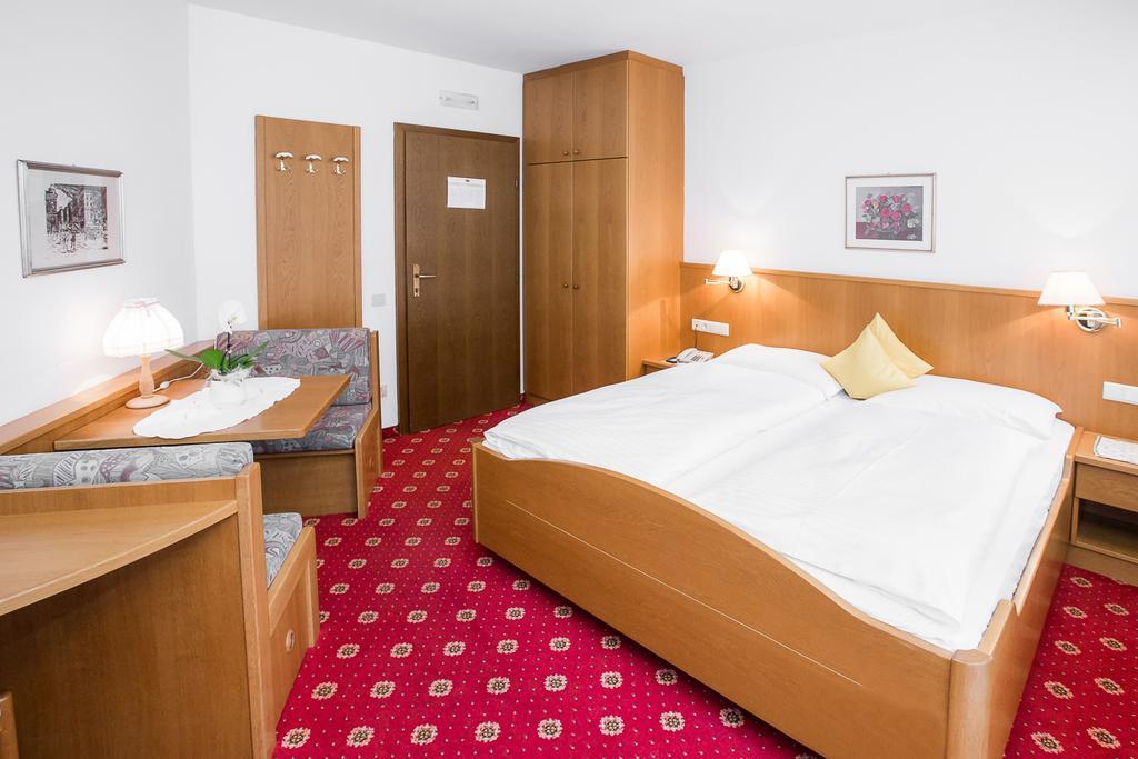 Hotel Alexandres Апиано сула Страда дел Вино Екстериор снимка